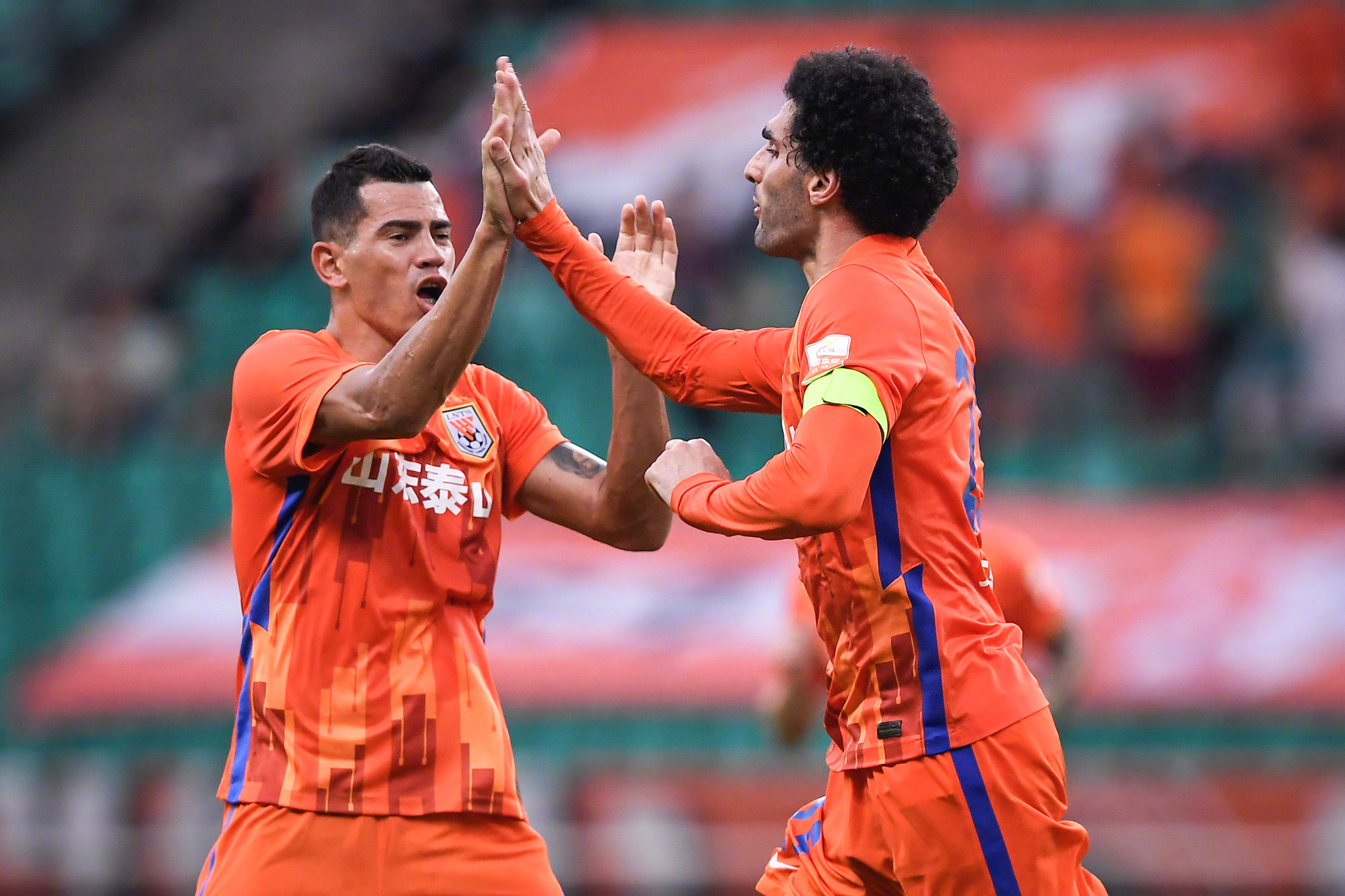 高登棋牌-莫比莱奇攻破球门,拉齐奥延续胜利,意甲封王屡见不鲜